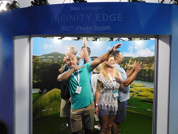 Infinity Edge 360 Photo Booth